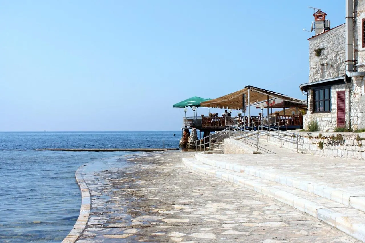Apartments With A Parking Space Umag - 7126