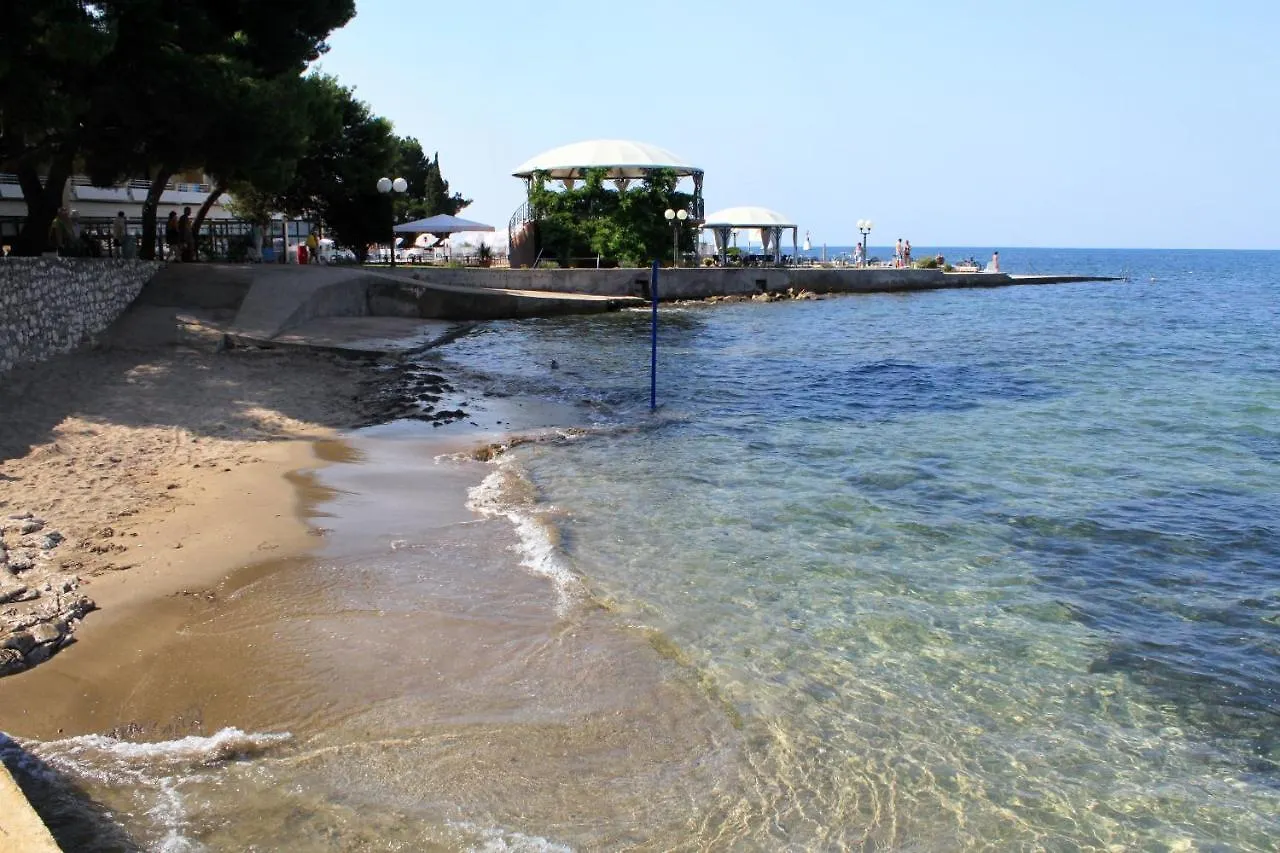 Apartments With A Parking Space Umag - 7126