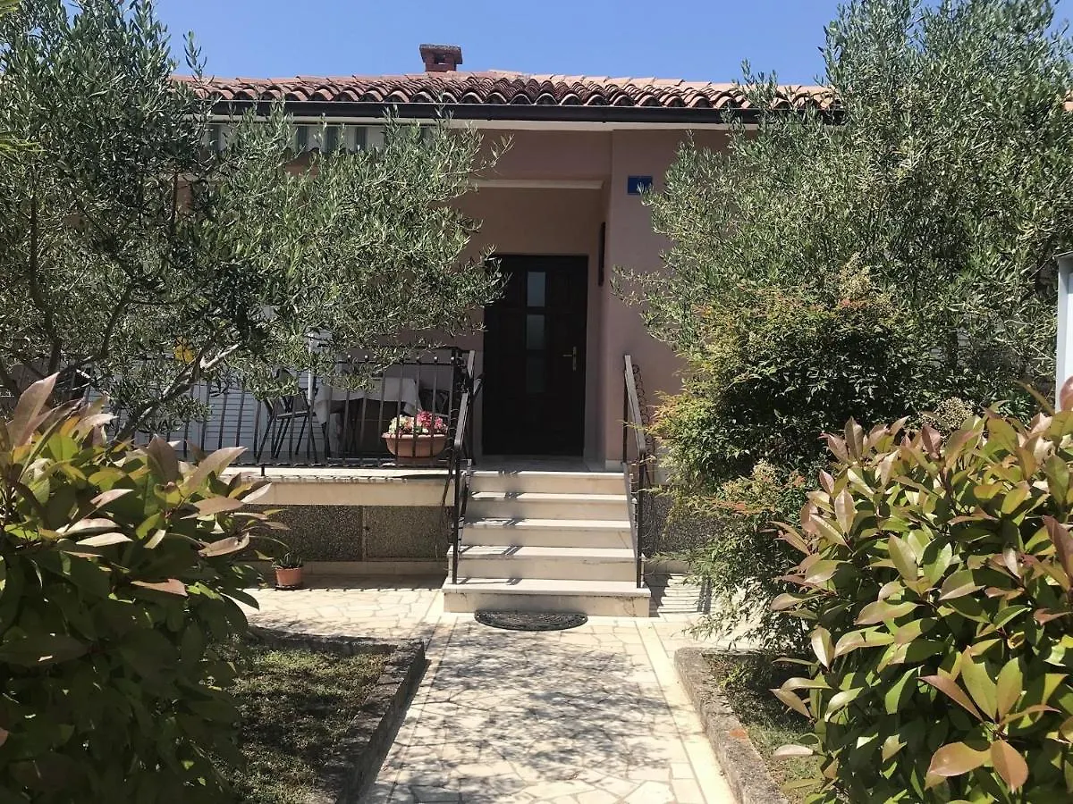 Apartments With A Parking Space Umag - 7126